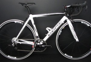 BICI DA CORSA IN CARBONIO  MOD.C1