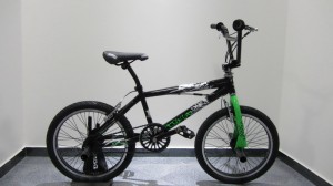 BICICLETTA TRUST BMX